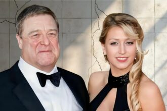 murray hone | pearl necklace meaning dirty | hello molly | what do mollies do