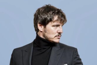 scarlett johansson nude | sarah silverman nude | kristen stewart nood | rapunzel live action